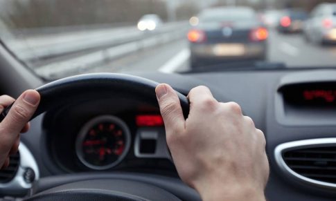 10 tips to avoid car accidents